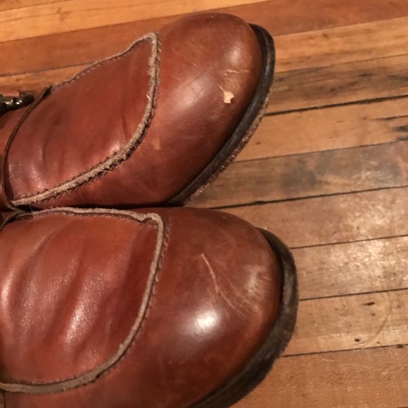 Red - Picture 2 of 6